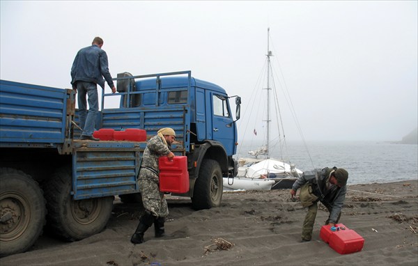 12. В Курильске горючее нужно доставать ИЮЛЬ 2011